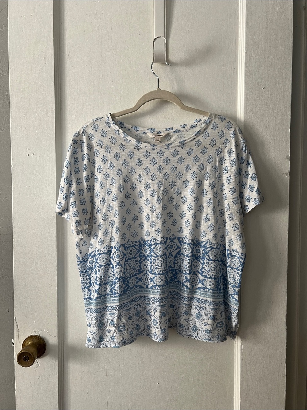 Lucky Brand White and Blue Printed Short Sleeve Tee